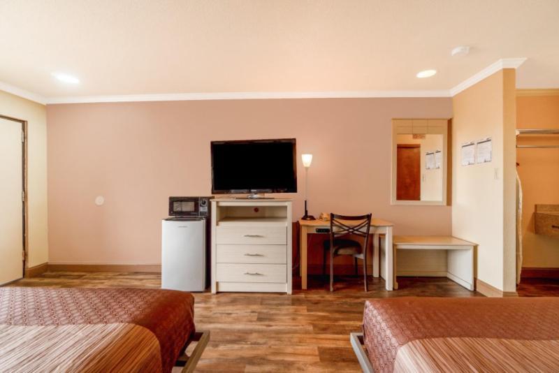 לה גריינג' River Valley Motor Inn מראה חיצוני תמונה